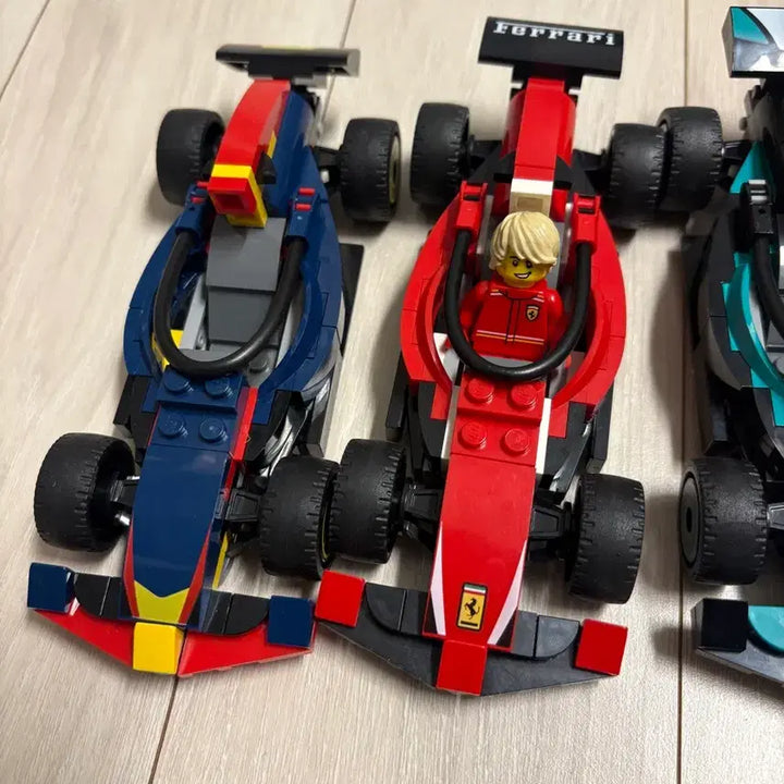 [SOLD OUT] F1 정품 레고 카 팝니다