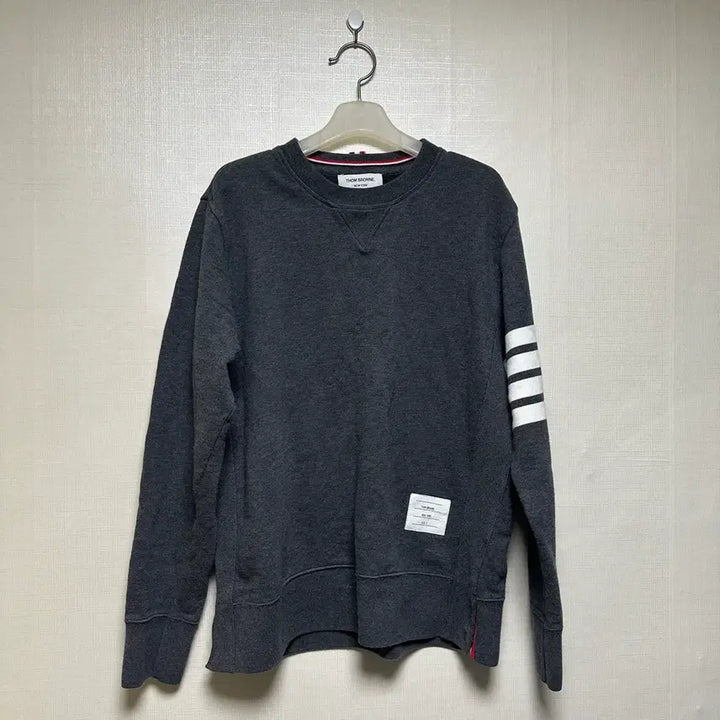 [BUNJANG] Thom Browne Gray Crewneck Sweatshirt / 톰브라운 그레이 2사이즈 맨투맨(정품)