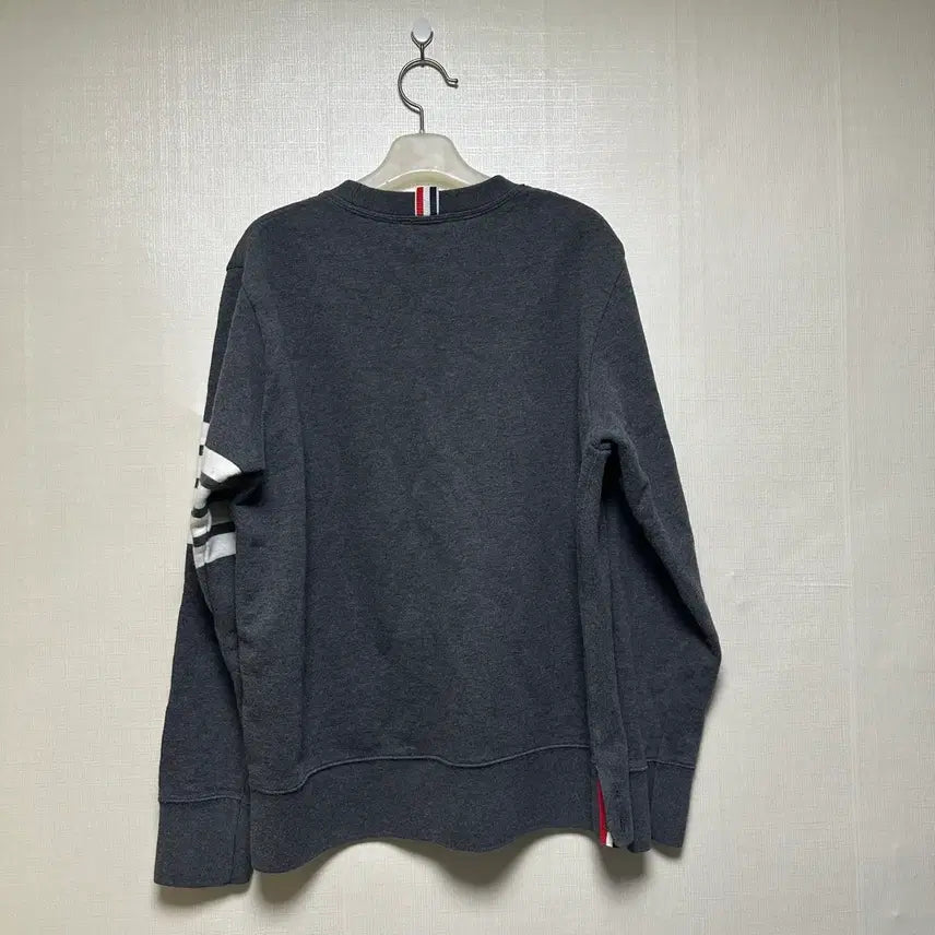 [BUNJANG] Thom Browne Gray Crewneck Sweatshirt / 톰브라운 그레이 2사이즈 맨투맨(정품)