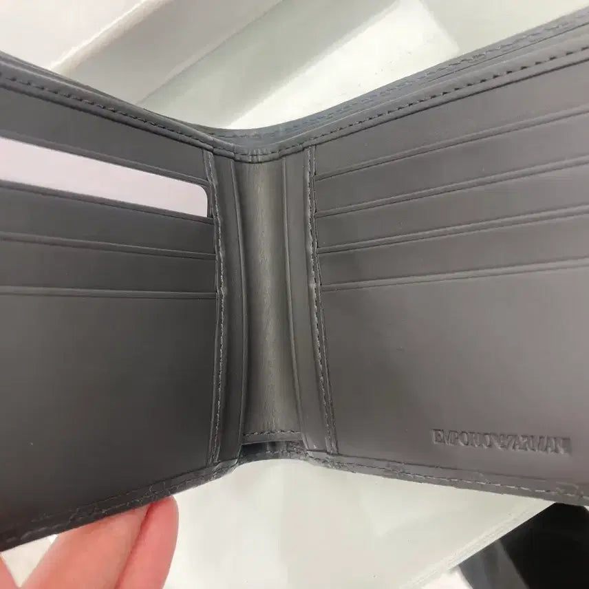 [BUNJANG] Emporio Armani Gray Bifold Wallet / 엠포리오 아르마니 반지갑 그레이