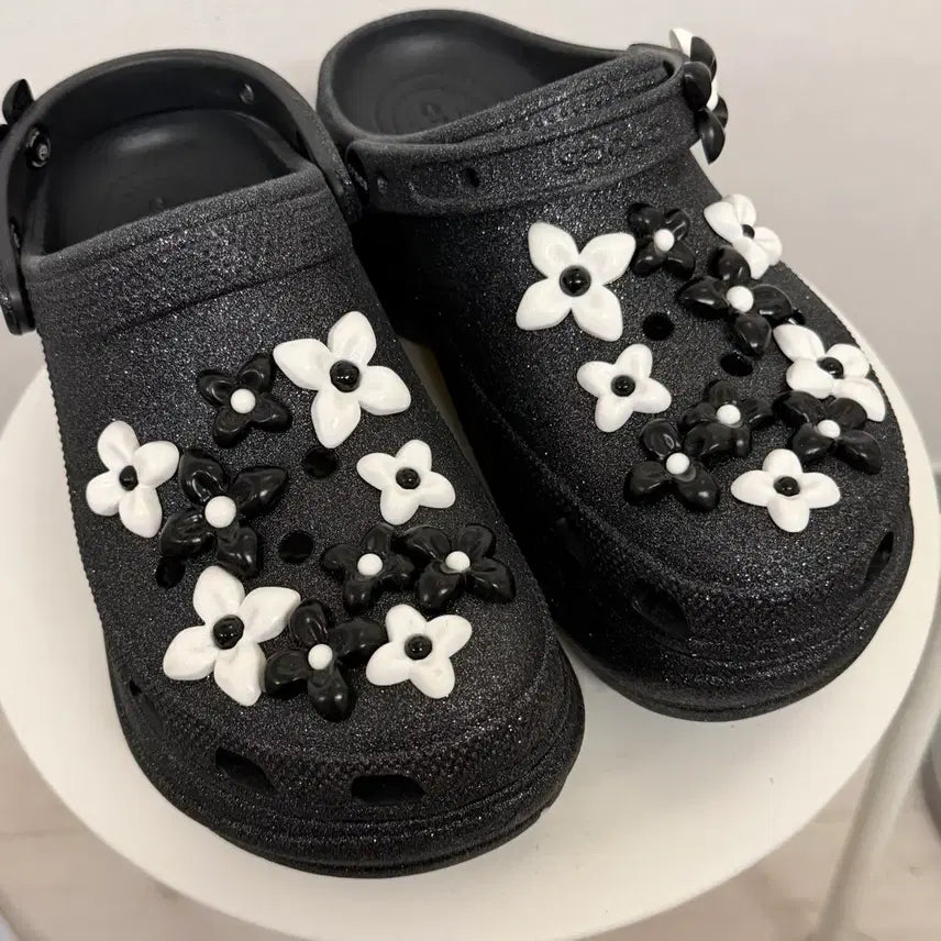 [BUNJANG] Crocs SMFK Classic Bae Clog Glitter Black (250) / Crocs X SMFK 클래식 베이 클로그 블랙 글리터 (250)