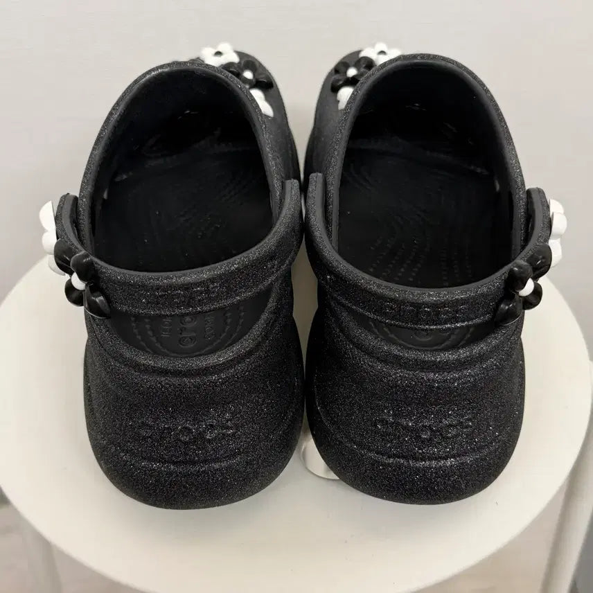 [BUNJANG] Crocs SMFK Classic Bae Clog Glitter Black (250) / Crocs X SMFK 클래식 베이 클로그 블랙 글리터 (250)