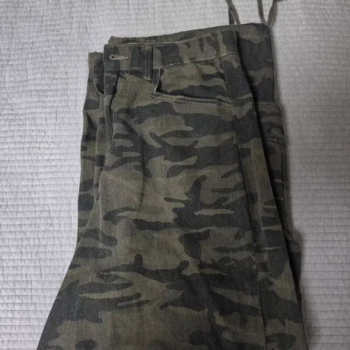 [SOLD OUT] 인템포무드 카모 와이드 패러슈트 팬츠_카모플라쥬 M
