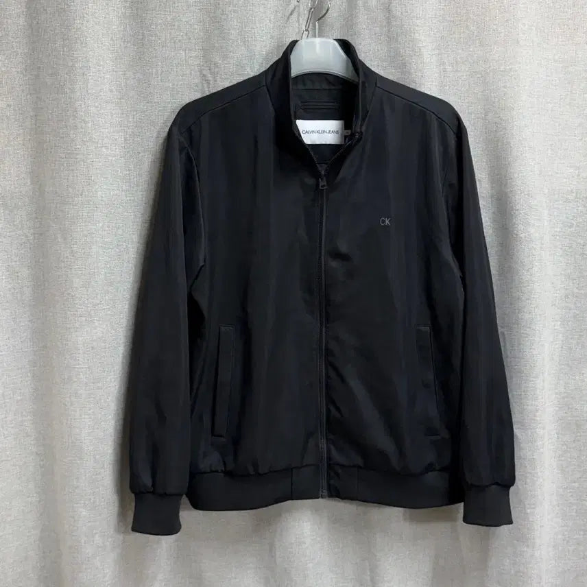 [SOLD OUT] [XL] 캘빈클라인 진 Calvin Klein 바람막이 자켓