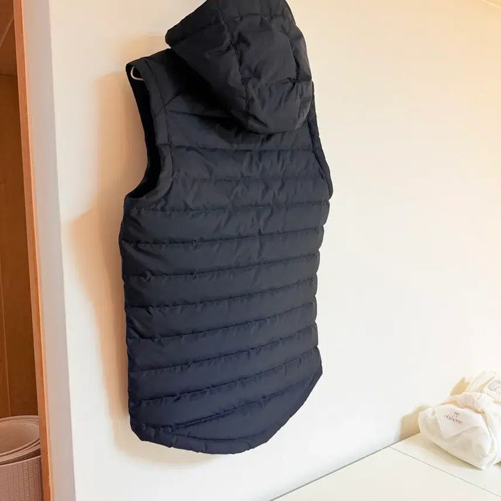 [BUNJANG] Nike Swoosh Duck Down Vest / 나이키 스우시 덕다운 패딩 조끼