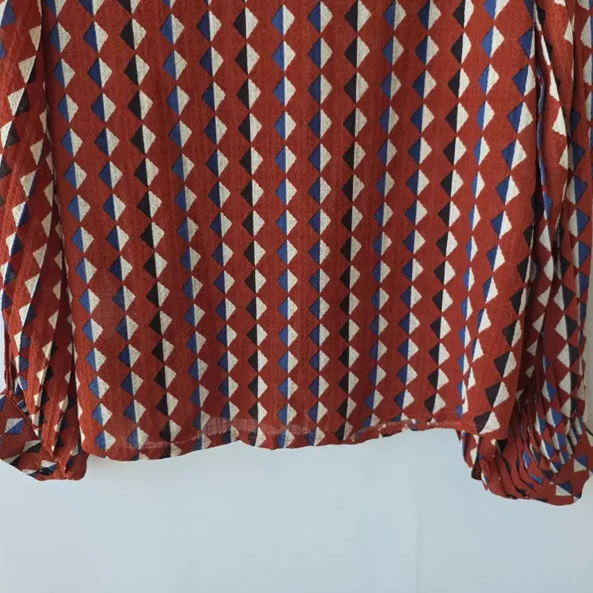 [BUNJANG] Pleated Sleeve Blouse / 55-66)소매 플리츠 무늬블라우스