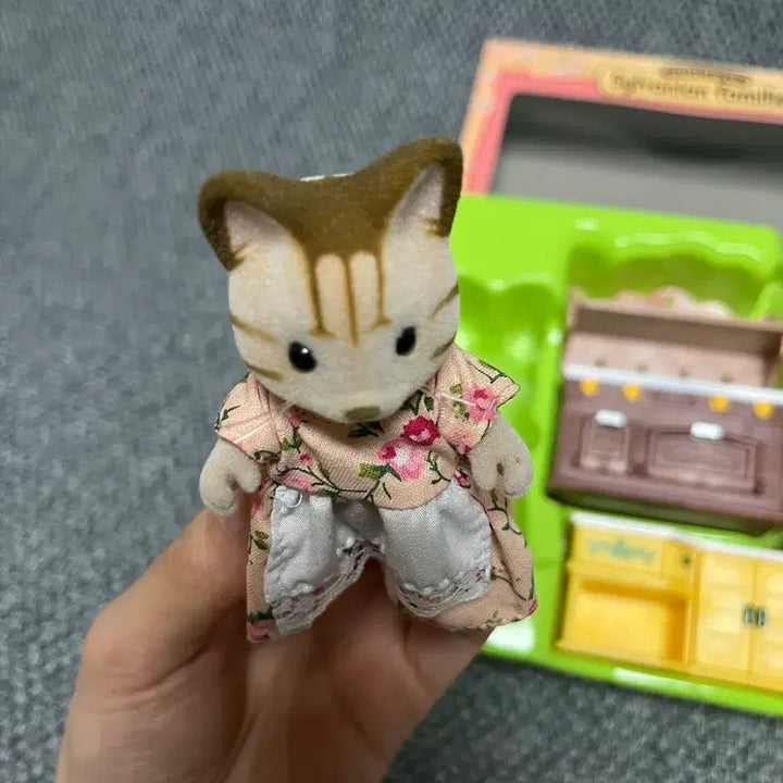 [BUNJANG] Sylvanian Families Striped Cat Kitchen Set / 실바니안 올드 줄무늬고양이 키친세트