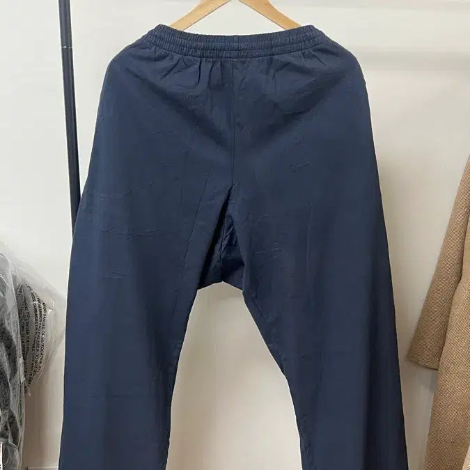 [SOLD OUT] (새상품)이지갭 스웻팬츠 네이비 L