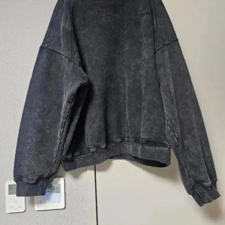 [BUNJANG] Juun.J 23FW Dyed Broken Sweatshirt M Size / 준지 다잉 브로큰 맨투맨 - 23FW