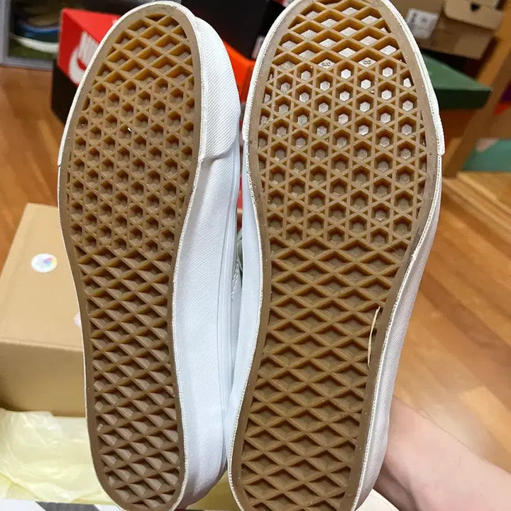 [BUNJANG] Vans Vault Style 36 Leather Sneakers / 반스 볼트 스타일36 레더 245