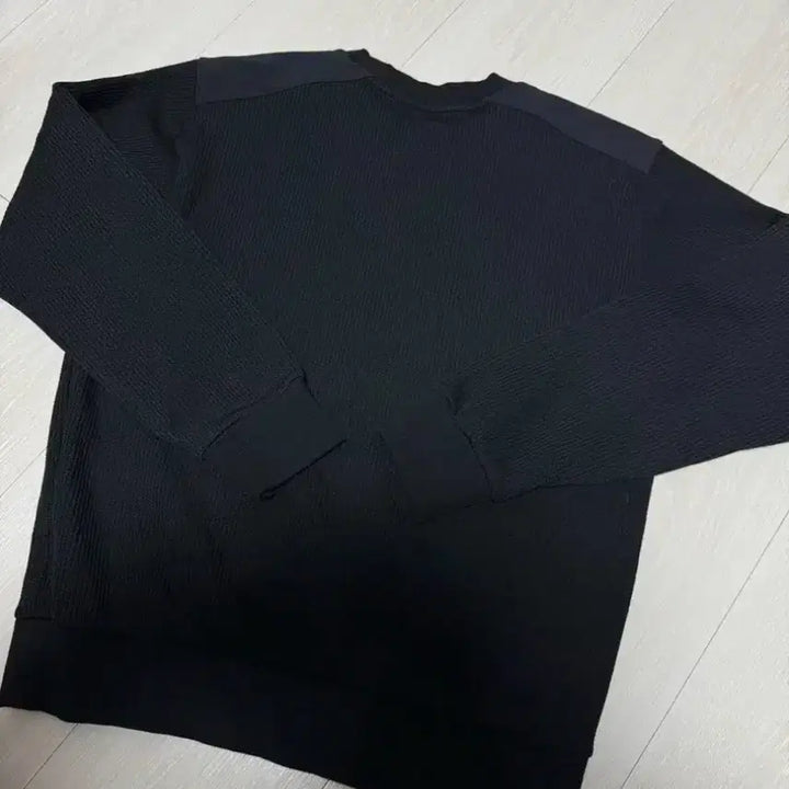 [SOLD OUT] 살로몬 레이스플래그 스웨터 맨투맨 L