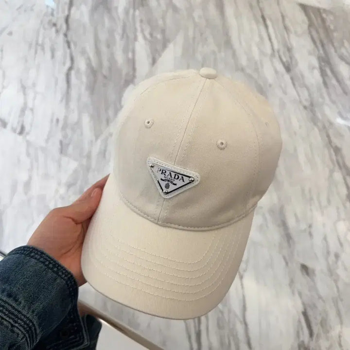 [BUNJANG] Prada Classic Ball Cap / 프라다모자 클래식한