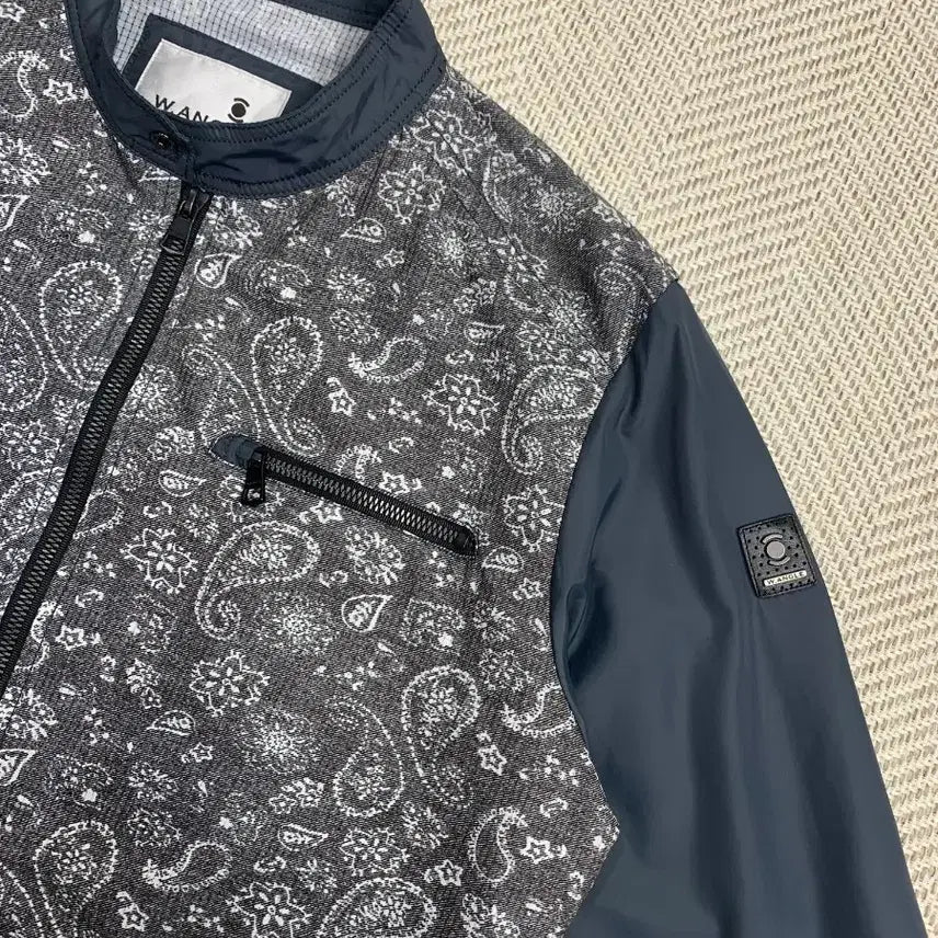 [BUNJANG] W.ANGLE Paisley Bomber Jacket / W.ANGLE 페이즐리 봄/가을 봄버 자켓 100