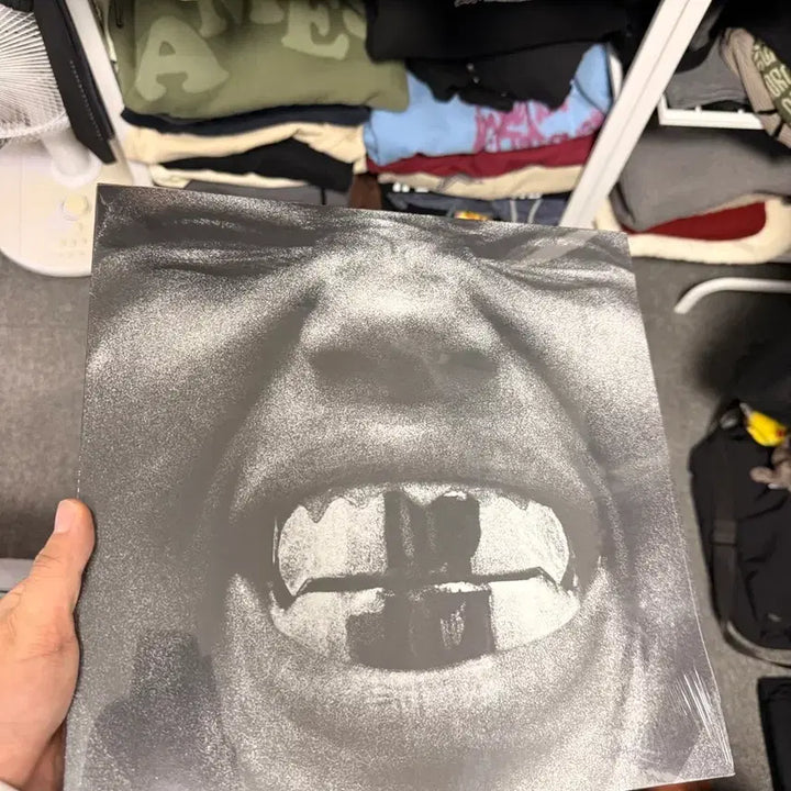 [BUNJANG] Kanye West Bully Chrome Vinyl / 칸예 불리 크롬반 bully CHROME VINYL