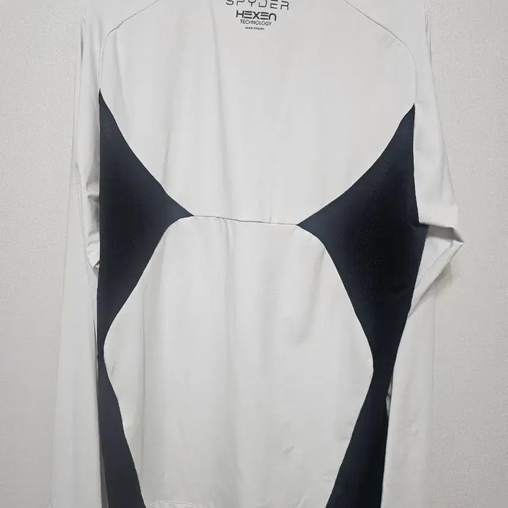 [BUNJANG] Spider Long Sleeve T-Shirt White/Black / 스파이더 흰/검 긴팔 티셔츠