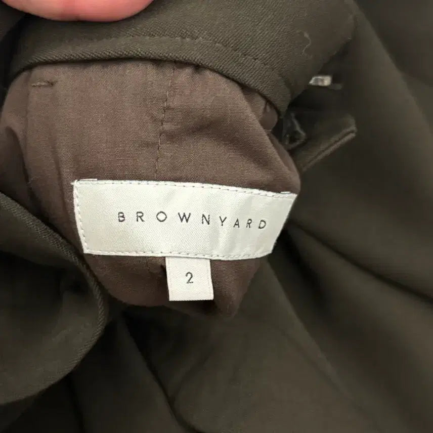 [SOLD OUT] 브라운야드 울와이드슬랙스 브라운 2