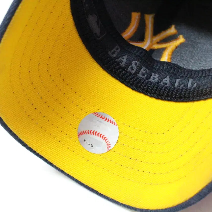 [BUNJANG] MLB New York Yankees Navy Ball Cap / MLB 뉴욕양키스 볼캡 네이비 S-M사이즈