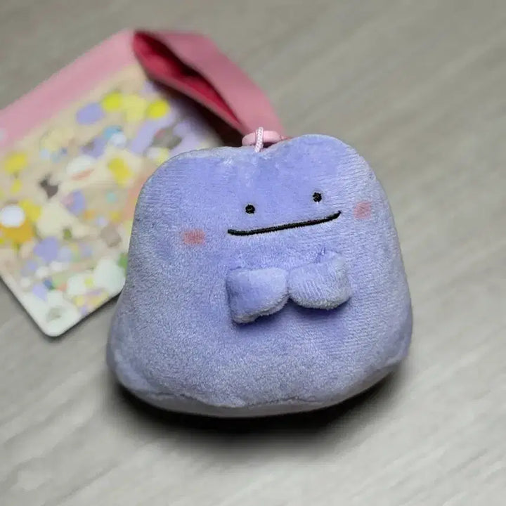[BUNJANG] Pokemon Center MetaMon Blush Mascot Keychain / 포켓몬샵 볼터치 메타몽 마스코트 키링