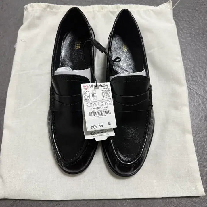 [SOLD OUT] 5/1까지)자라 소프트 셔링 로퍼 38