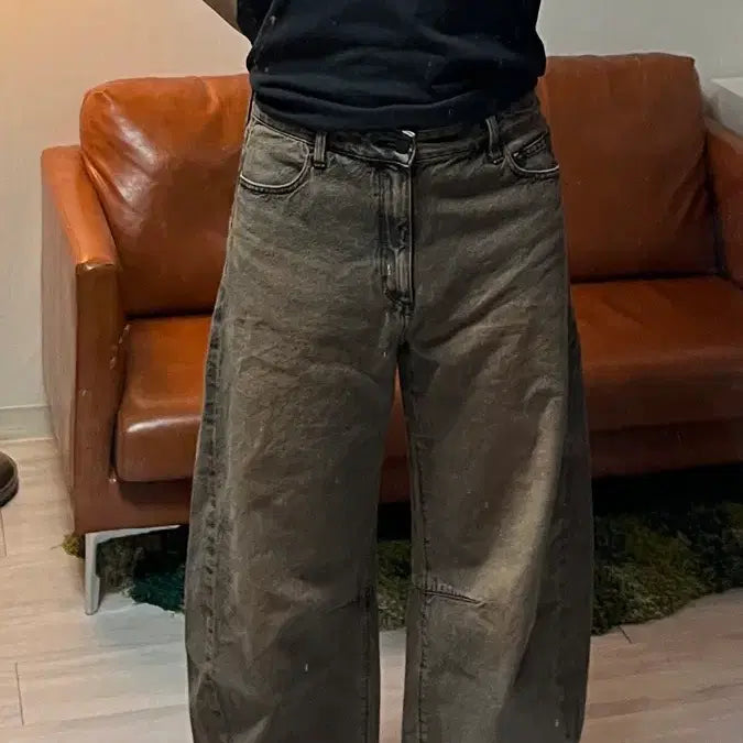 [SOLD OUT] [2XL] GU 배럴레그 진 브라운