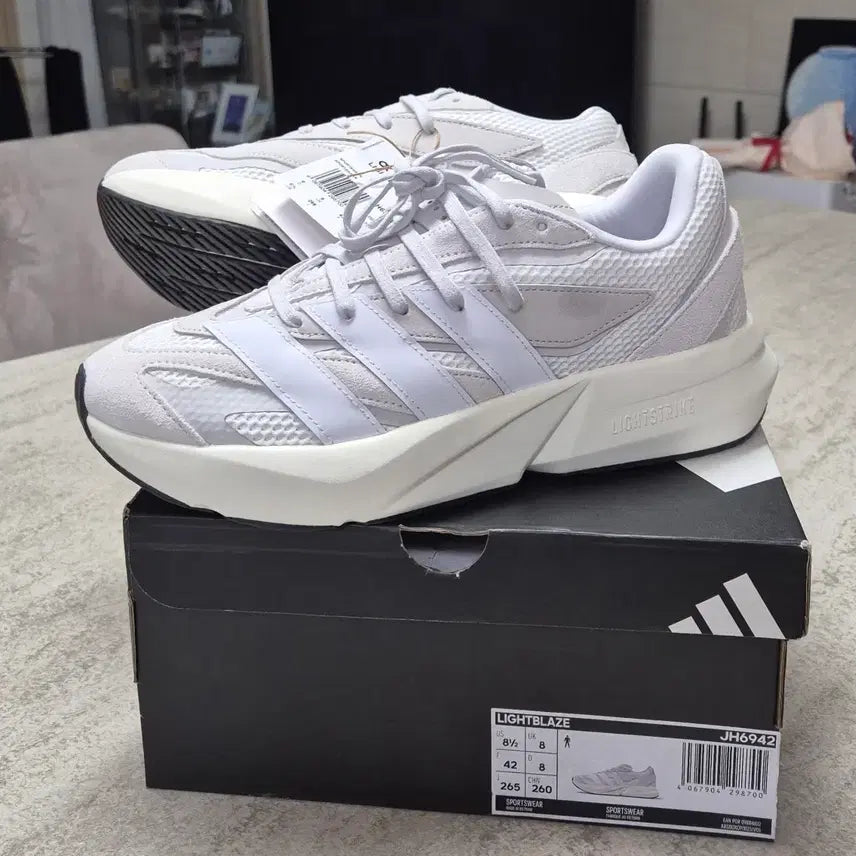 [BUNJANG] Adidas Lightblaze White Sneakers / 아디다스 라이트블레이즈 화이트  265mm
