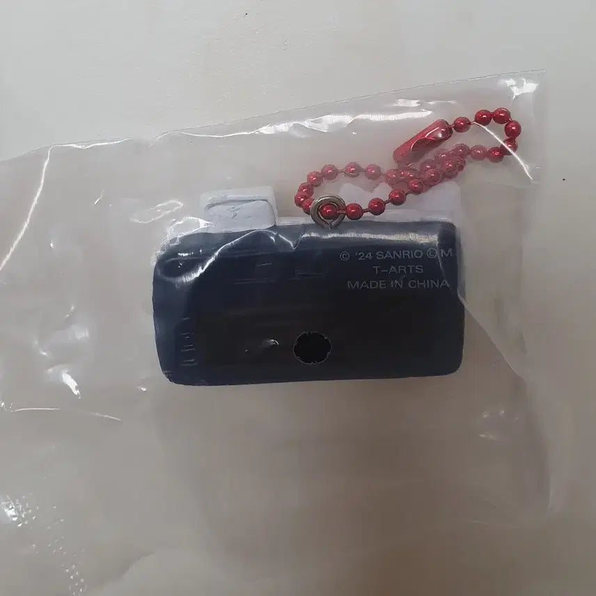 [BUNJANG] Hello Kitty 50th Anniversary Camera Gacha Keyring New / 헬로키티 50주년 카메라 가챠 키링 새상품