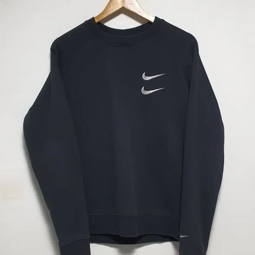 [SOLD OUT] 나이키 더블스우시 맨투맨 95사이즈 블랙