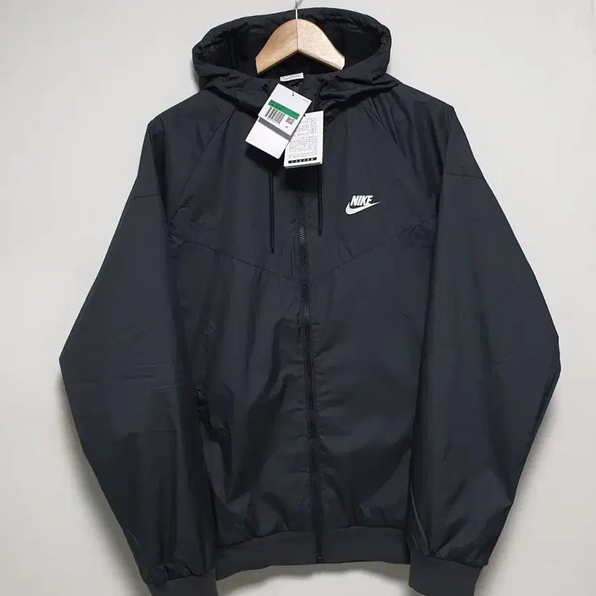 [SOLD OUT] 나이키 최신형 윈드러너 바람막이 자켓 105사이즈 새 옷