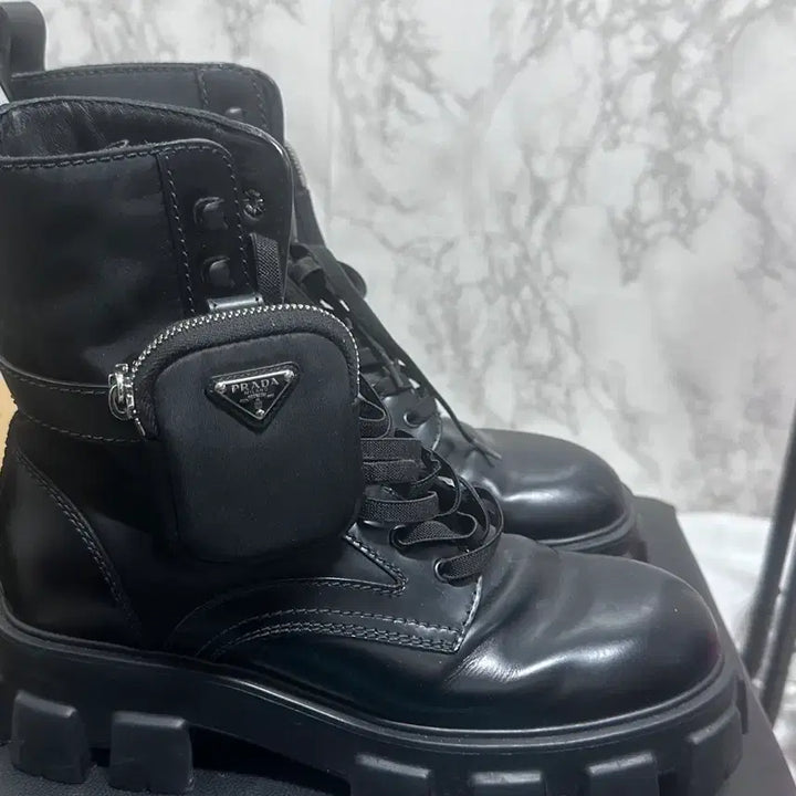 [BUNJANG] Prada Monolith Brushed Leather and Nylon Boots - Black - Size 9.5 / 프라다 모놀리스 브러쉬드 레더 앤 나일론 부츠 블랙 방탄소년단 정국 착용