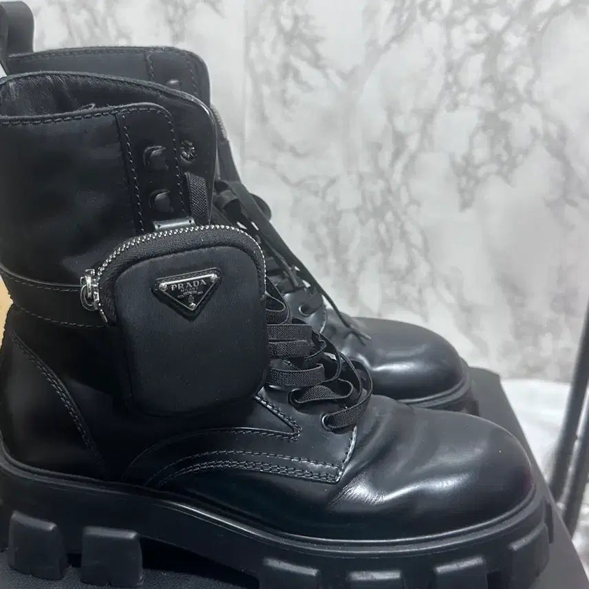 [BUNJANG] Prada Monolith Brushed Leather and Nylon Boots - Black - Size 9.5 / 프라다 모놀리스 브러쉬드 레더 앤 나일론 부츠 블랙 방탄소년단 정국 착용