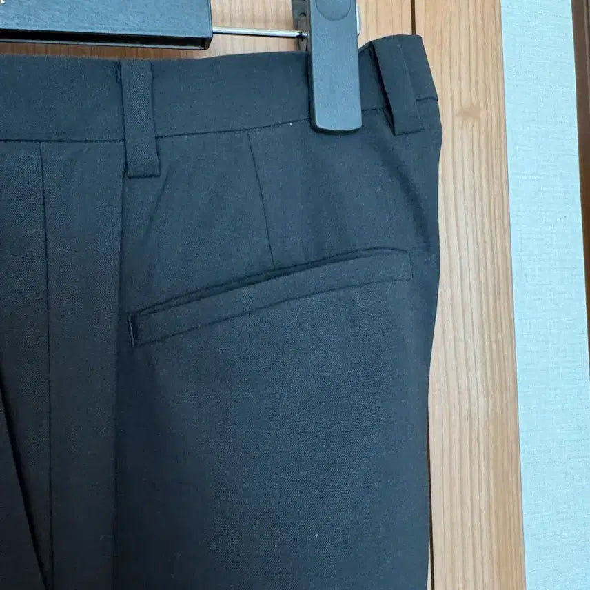 [SOLD OUT] 피사드패턴 썸머 울 슬랙스 블랙 M