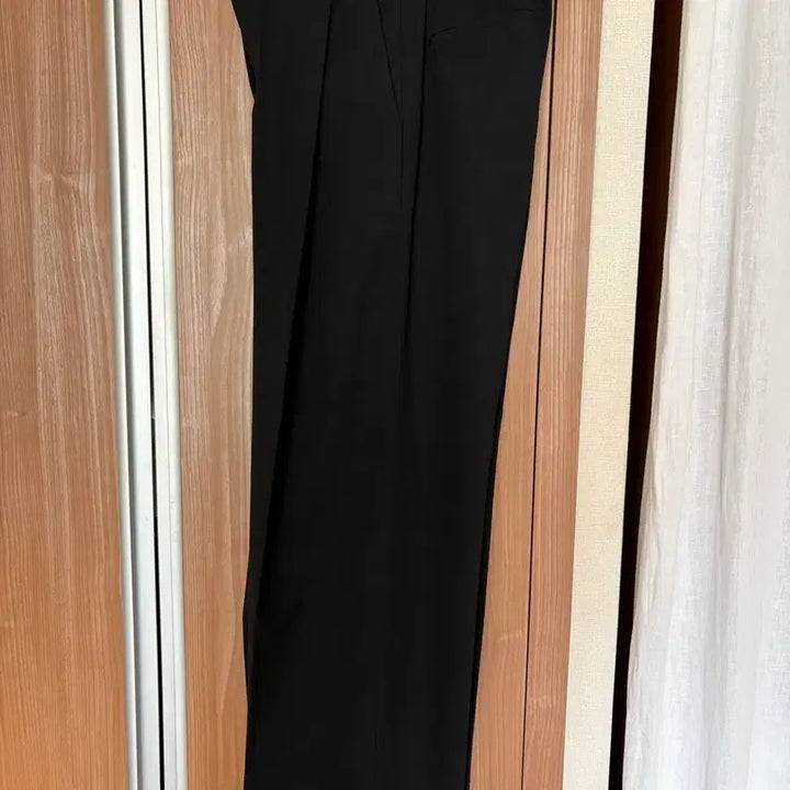 [SOLD OUT] 피사드패턴 썸머 울 슬랙스 블랙 M