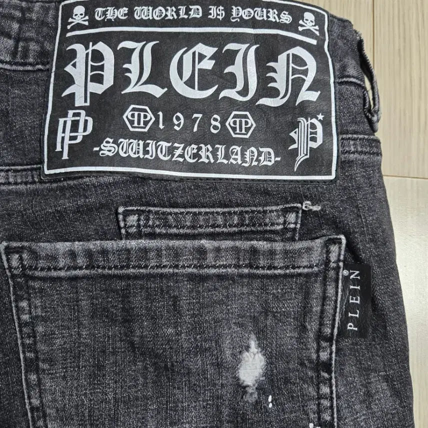 [BUNJANG] Philipp Plein Washed Black Denim Jeans (34) / 필립플레인 워싱 데님 블랙진(34)
