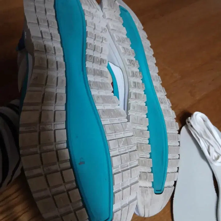 [BUNJANG] Columbia Sneakers 275 / 콜럼비아 운동화 275