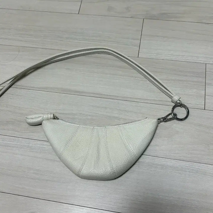 [SOLD OUT] 르메르 코인펄스 화이트