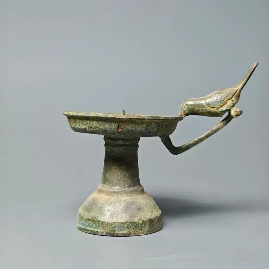 [BUNJANG] Bronze Executing "Byungbae" Candlestick New Decoration / 청동 작형 병배 촛대 새 장식 골동품 출토품 수집품 고미술품