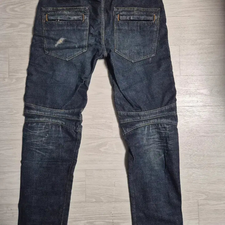 [BUNJANG] Balmain Green Wash Jeans / 발망 / 녹워싱진 /31