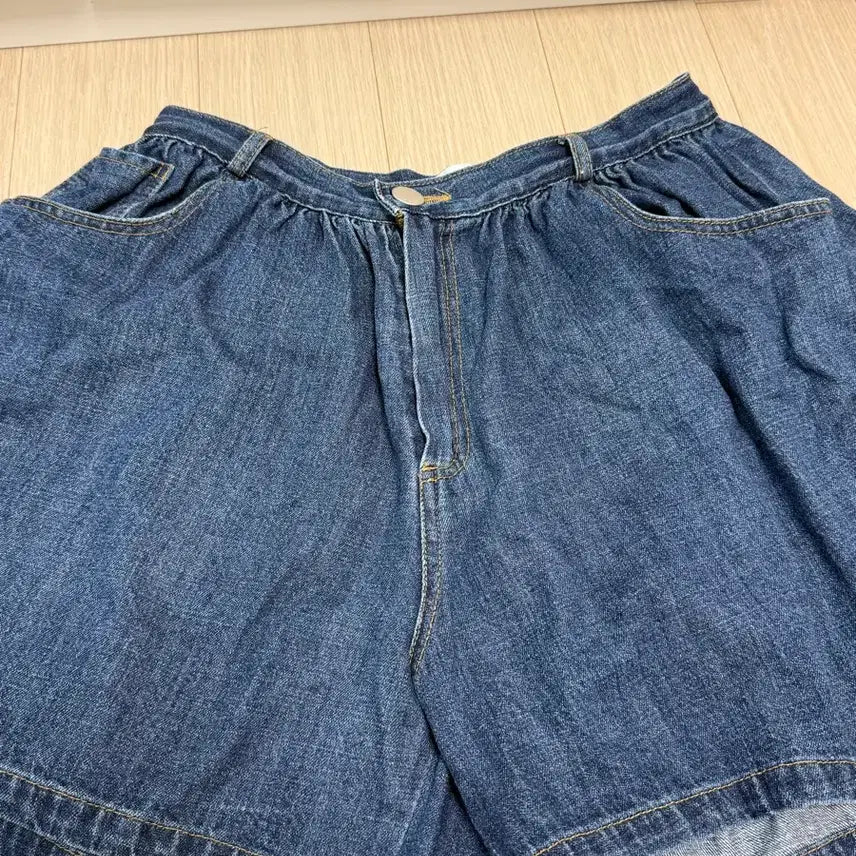 [BUNJANG] 11am Denim Short Pants (S Size) / 11am 데님 숏 팬츠 233 s사이즈
