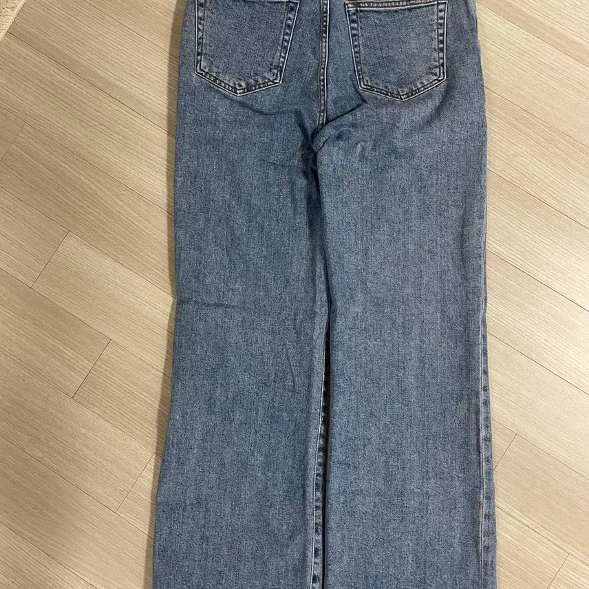 [SOLD OUT] 타낫 얼라인데님 m사이즈