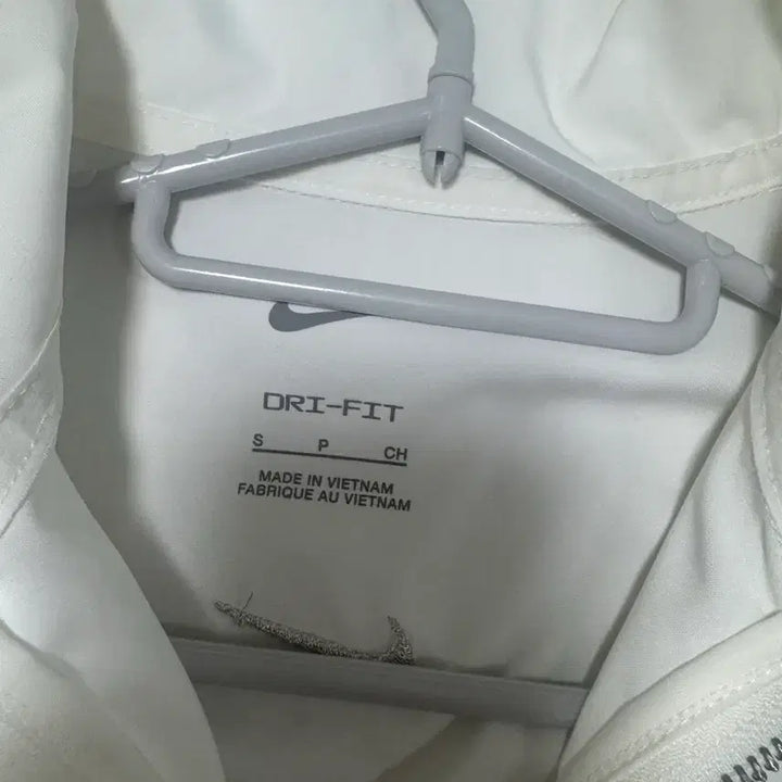 [BUNJANG] Nike White Windbreaker Jacket / 나이키 흰색 바람막이 자켓