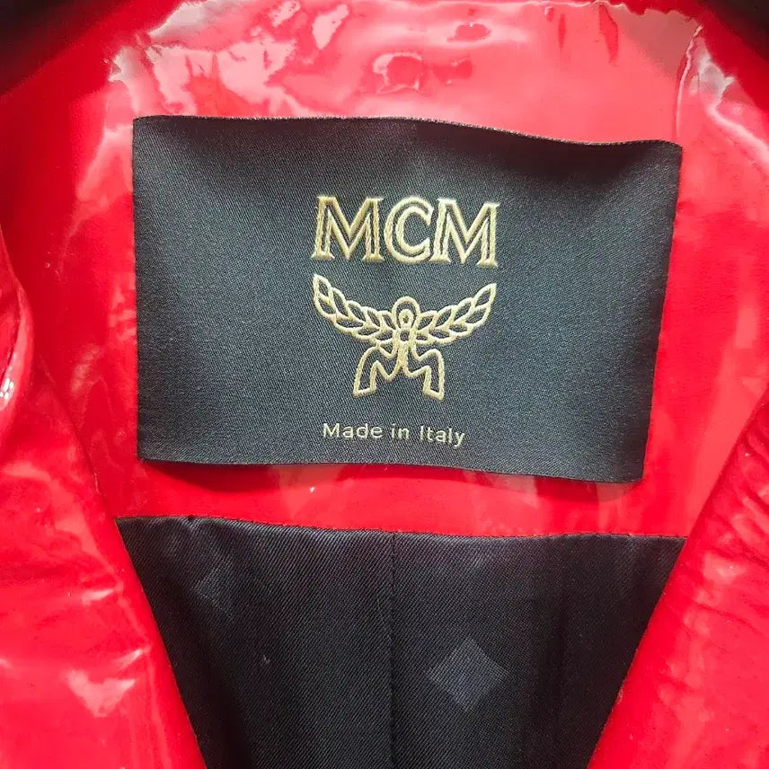 [SOLD OUT] 급매)) MCM 레드 유광 양가죽 블레이저