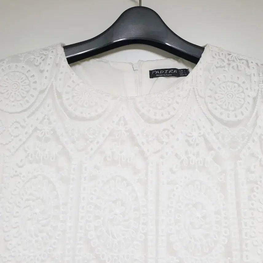 [BUNJANG] Punch Lace Dress / 펀칭 레이스 원피스