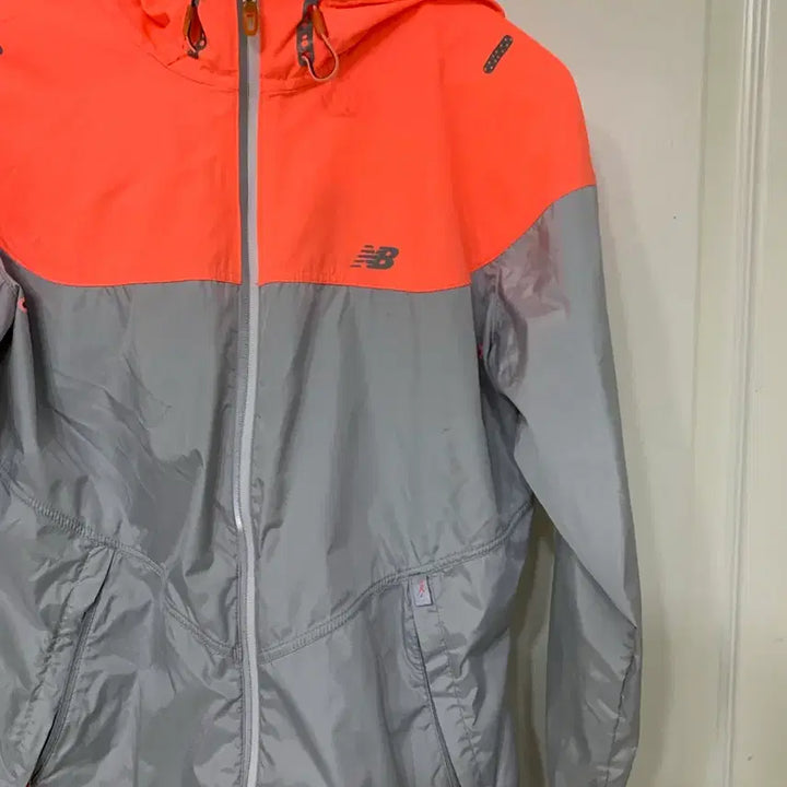 [BUNJANG] New Balance Windbreaker Jacket / 뉴발란스 바람막이점퍼