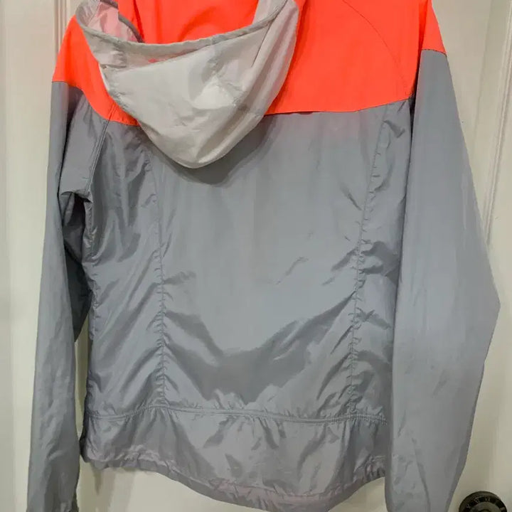 [BUNJANG] New Balance Windbreaker Jacket / 뉴발란스 바람막이점퍼