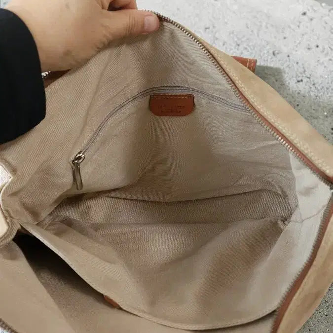 [SOLD OUT] 인터메조 빈티지 가죽 브리프케이스