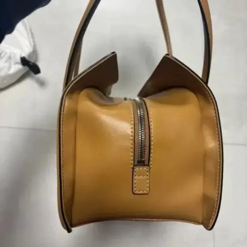 [BUNJANG] Margesherwood Boston Bag Medium Camel Plain / 마지셔우드 보스턴백(사진많음) 미디움 카멜 플레인