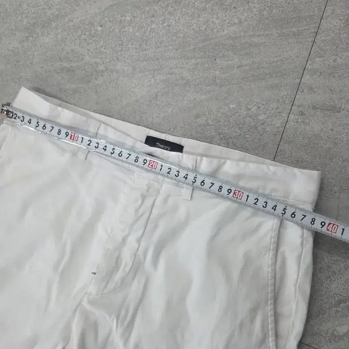 [SOLD OUT] [국내정품] theory 띠어리 스판 팬츠 화이트 29인치 (2