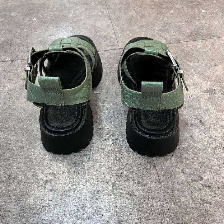 [SOLD OUT] 민트 크로커 샌들 플랫폼 240