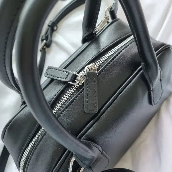 [BUNJANG] 8 Seconds Black Top Handle Bowling Bag Handbag / 에잇세컨즈 검정 탑핸들 가방 블랙 핸드백 볼링백 크로스백 골프백 보스턴백