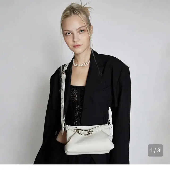 [BUNJANG] Goudebank Lambda Bag Milky Ivory / 꾸드뱅 Lambda Bag Milky Ivory